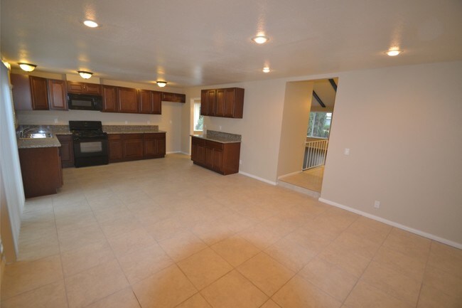 Building Photo - 19822 Tajauta Ave