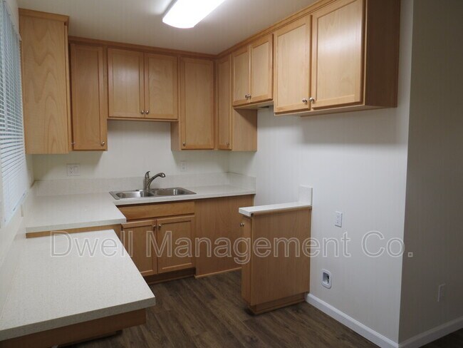 Building Photo - 4545 1/2 Upland St