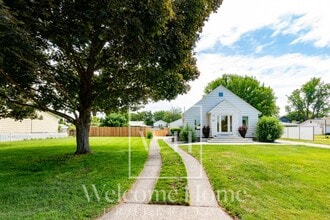 Building Photo - 521 Ankeny St