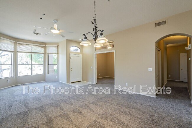 Building Photo - 7237 E Gallego Ln