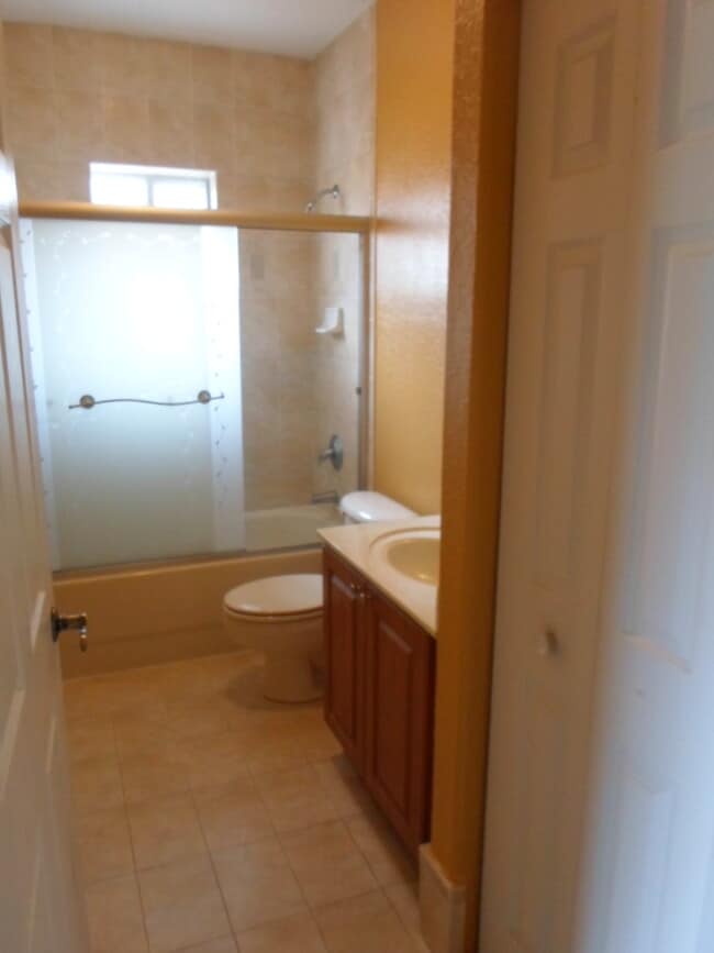 Building Photo - 7772 NW 200th Ln