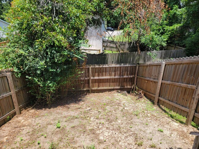 Building Photo - 3468 Daylily Ln