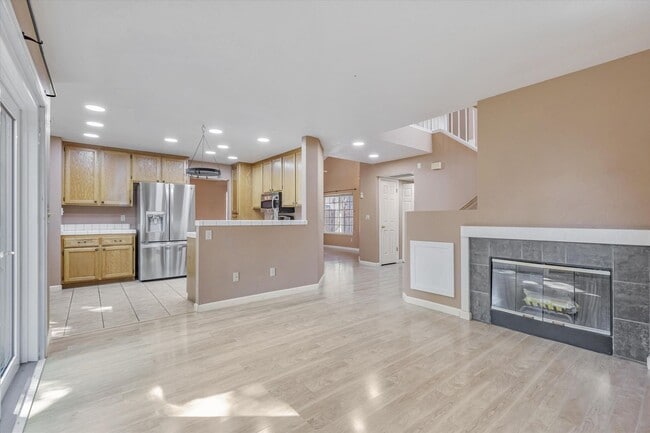 Building Photo - 4100 Diane Dr