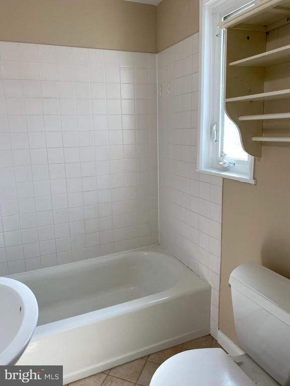 Building Photo - 2185 Kimberton Rd