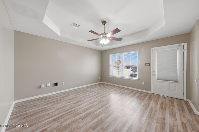 Building Photo - 1422 Southport Blvd