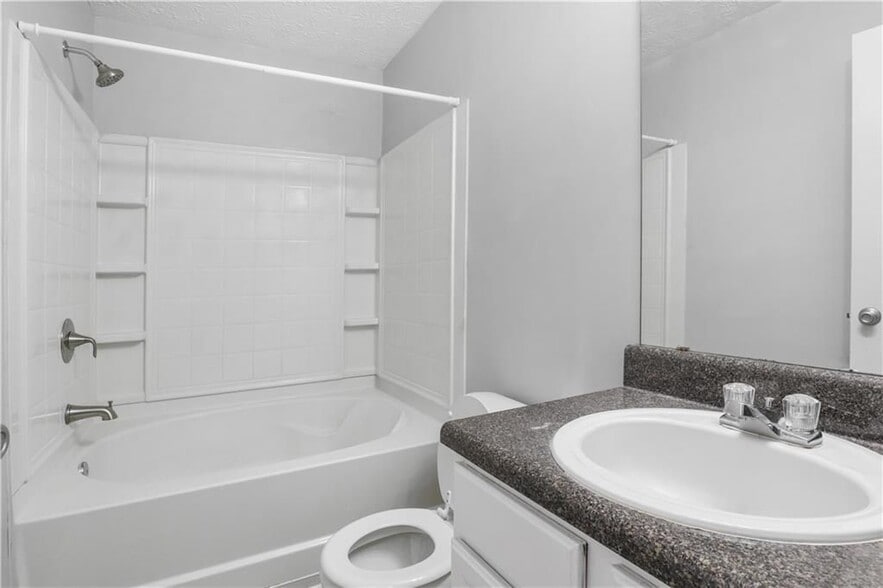 Building Photo - 3882 Waldrop Ln