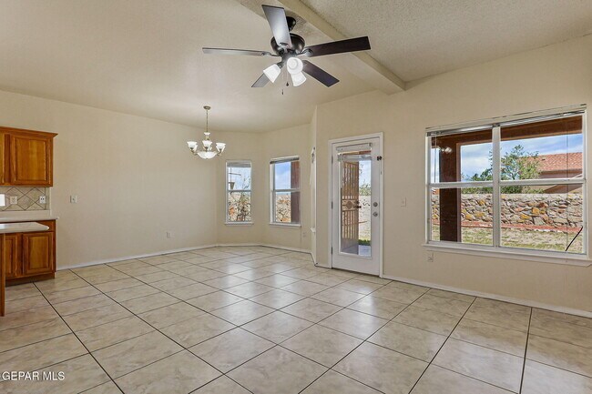 Building Photo - 6377 Franklin Ridge Dr
