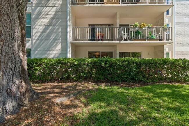 Building Photo - 3325 Bayshore Blvd