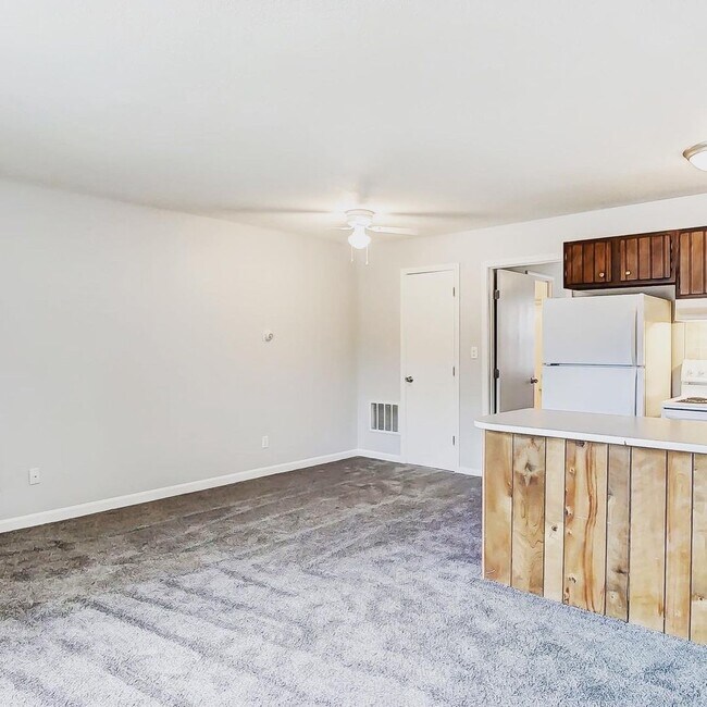 Building Photo - Let Us Be The Reason You Lease Your Home