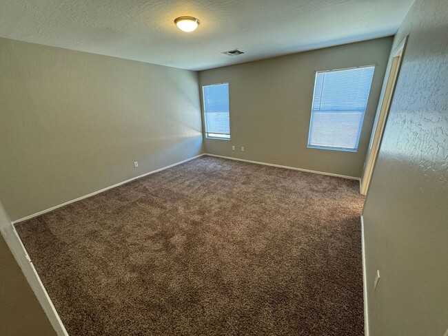 Building Photo - MOVE-IN SPECIAL $500 OFF FIRST MONTHS RENT!