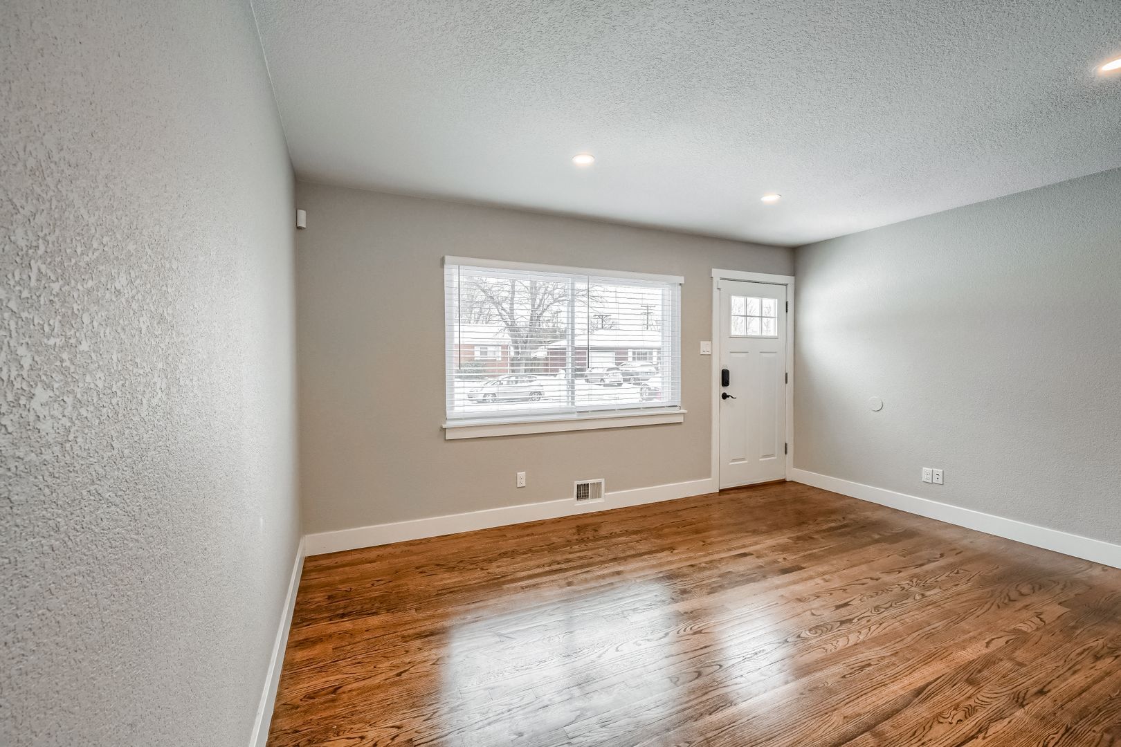 Building Photo - 6358 Brooks Dr