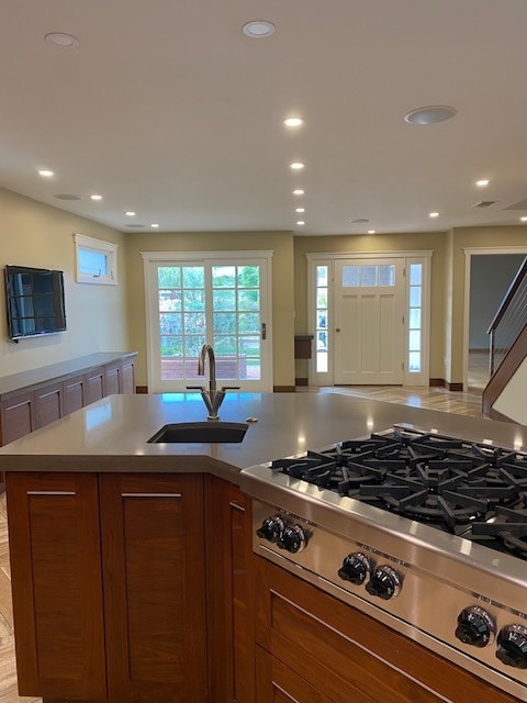 Building Photo - 3504 N Poinsettia Ave