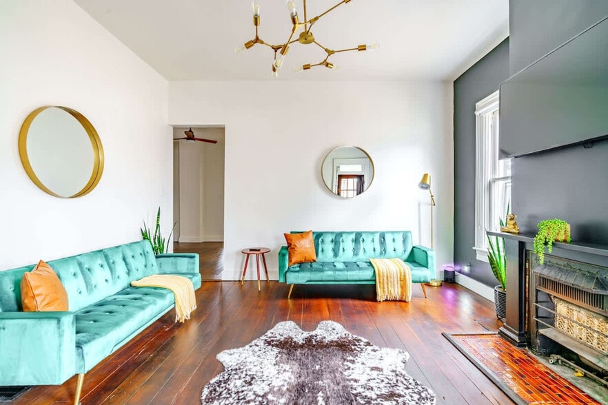 Building Photo - 241 W Water St