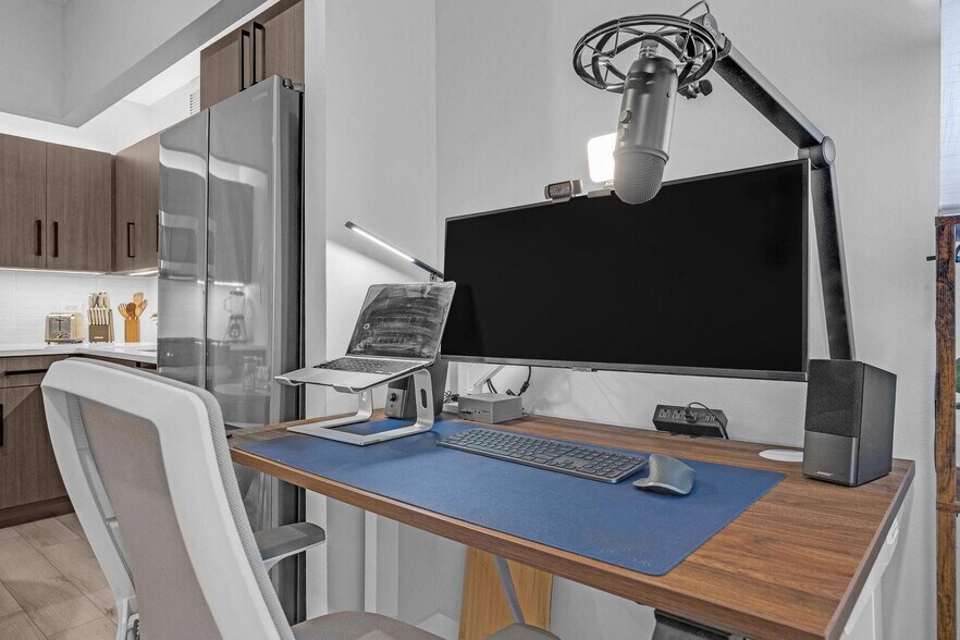 Building Photo - 95 Wall St