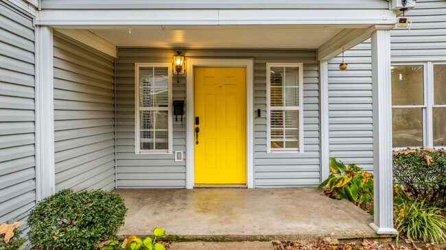 Building Photo - Charming Midtown Little Rock Home on Corner Lot – 3BR/2BA + Garage