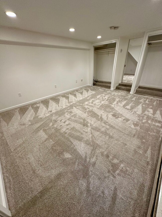 Building Photo - 3 Bedroom Home in Fairbanks for Rent!