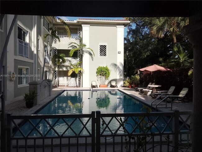 Building Photo - 45 Antilla Ave