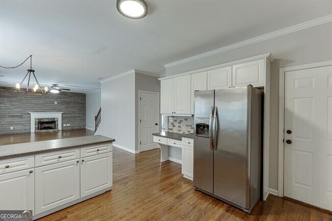 Building Photo - 1795 Lake Heights Cir