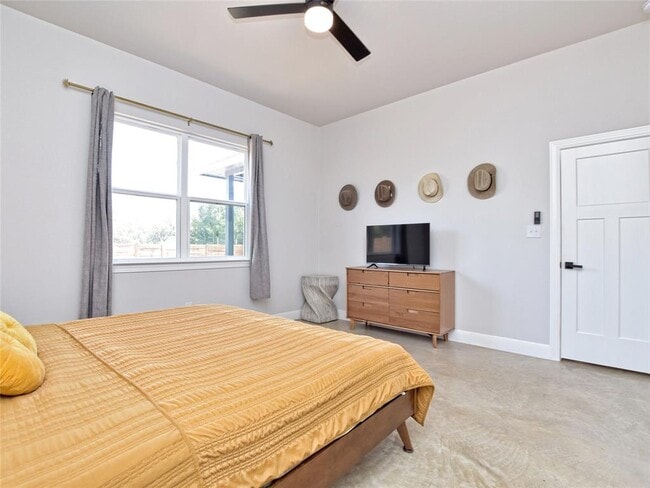 Building Photo - 114 Keomuku