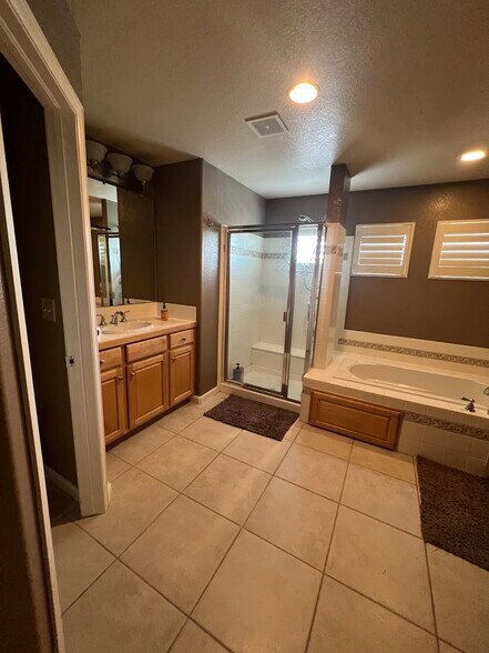 Building Photo - 3354 W 126th Pl