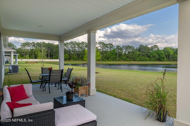 Building Photo - 12897 Logans Walk Ln