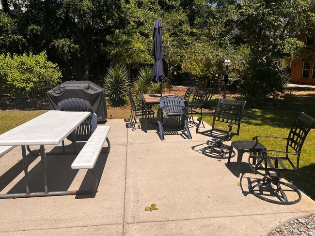 Building Photo - Beautiful, 1st Floor Unfurnished,  Bedroom Condo at Riverwoods in Murrells Inlet!