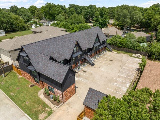 Building Photo - ONYX at 37th