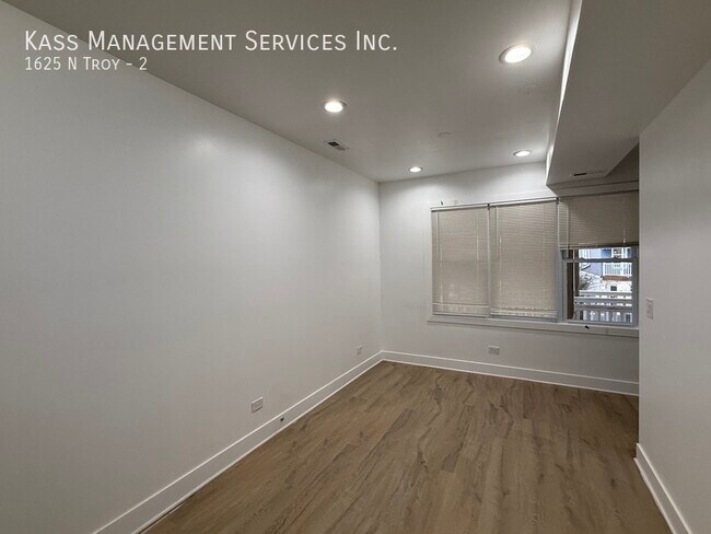 Building Photo - 1625 N Troy-2