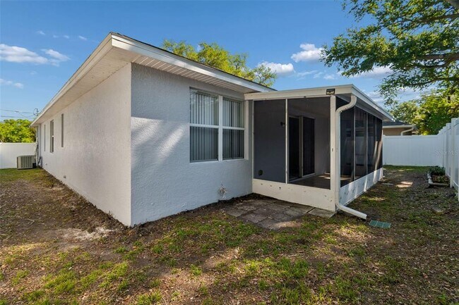 Building Photo - 1208 DR Martin Luther King JR Street North