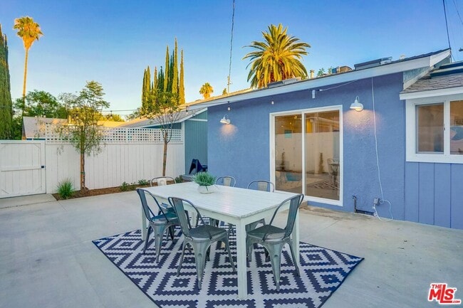 Building Photo - 5137 1/2 N Eagle Rock Blvd