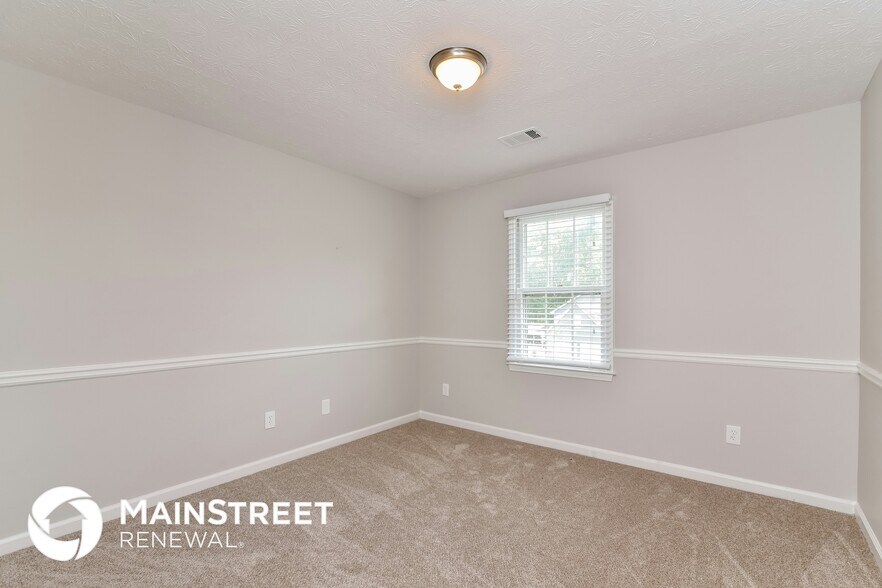 Building Photo - 2935 Emerson Lake Dr