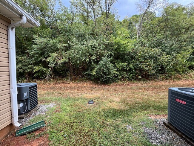 Building Photo - 369 Sam Houston Cir