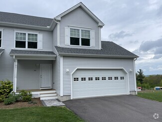 Building Photo - 28 Woodside Dr