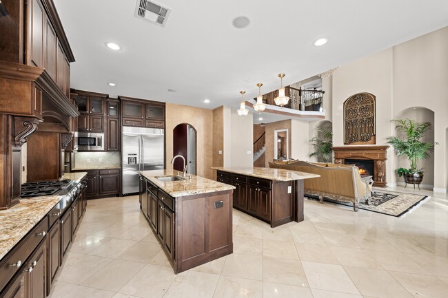 Building Photo - 75 S Fremont Ridge Loop