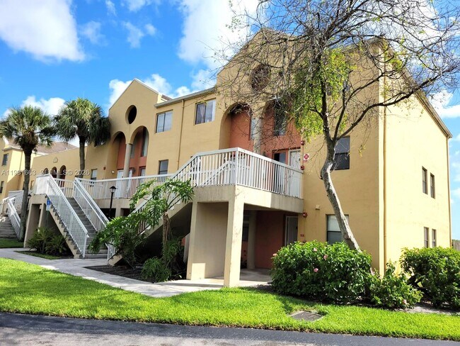 Building Photo - 5200 NW 31st Ave