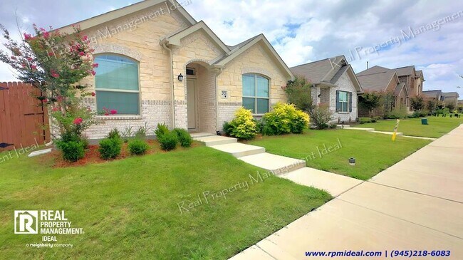 Building Photo - $2,300 - 4bed/ 2Bath - Stunning house in F...