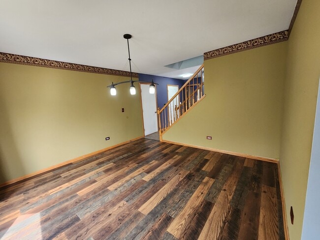 Building Photo - 5512 Stonybrook Dr