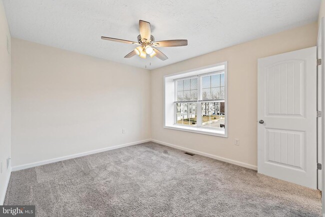 Building Photo - 186 Cadbury Dr