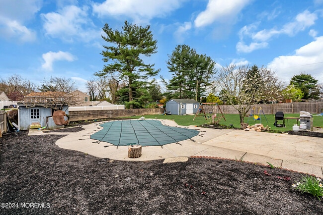 Building Photo - 36 Community Dr