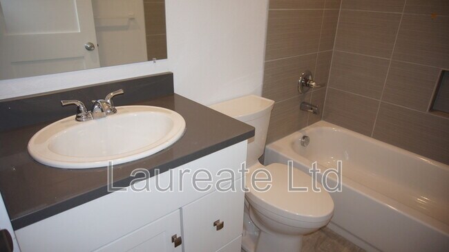 Building Photo - 1800 S Cook St