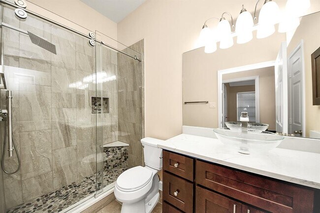 Building Photo - 4807 Taylor Lake Ct