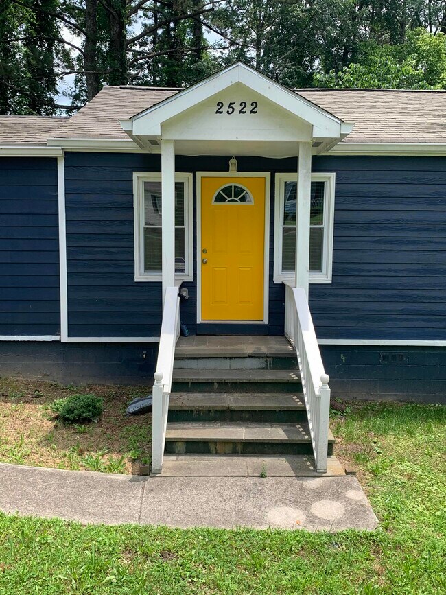 2522 Godfrey Dr NW 2522 Godfrey Dr NW Atlanta GA 30318 Apartment Finder