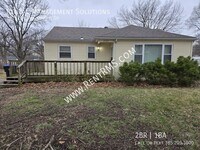 Building Photo - 2325 SW Moundview Dr