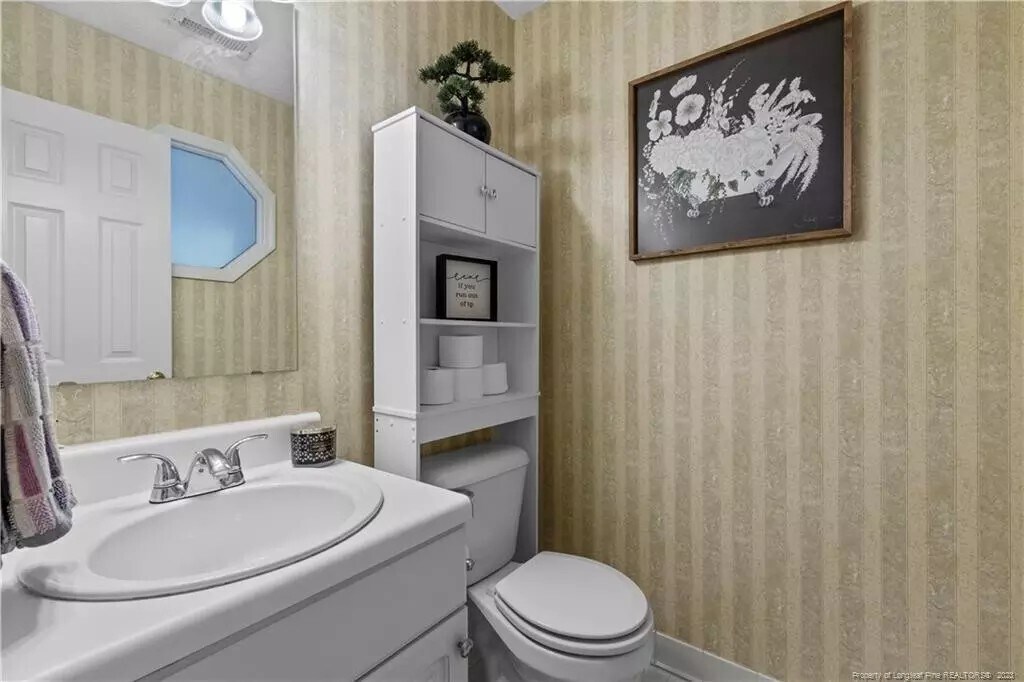 Building Photo - 5551 Robmont Dr