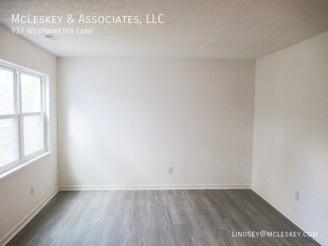 Building Photo - 937 Westminster Ln