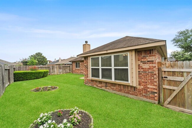 Building Photo - 9518 Denfield Ln