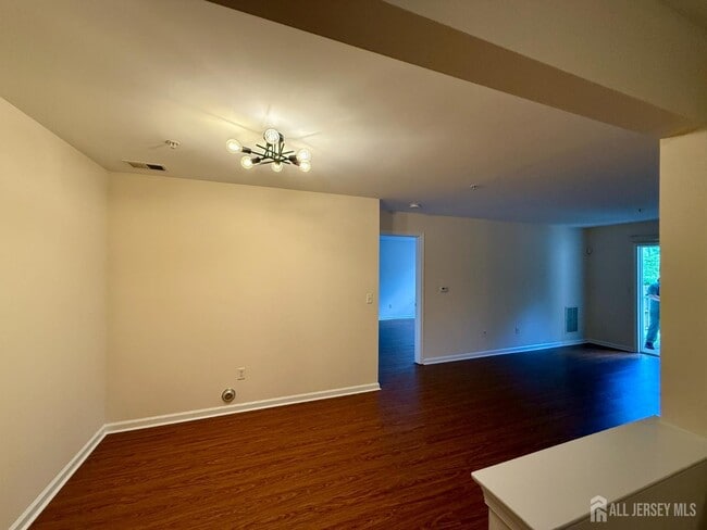Building Photo - 1315 Fernwood Ct