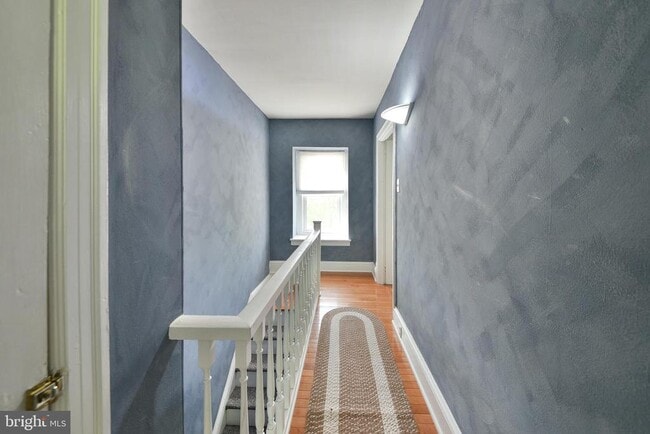 Building Photo - 9 W Wissahickon Ave