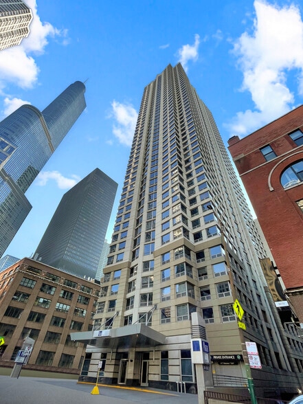 Building Photo - 440 N Wabash Ave