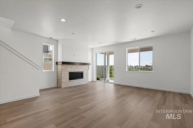 Building Photo - 12385 W Norterra Ln